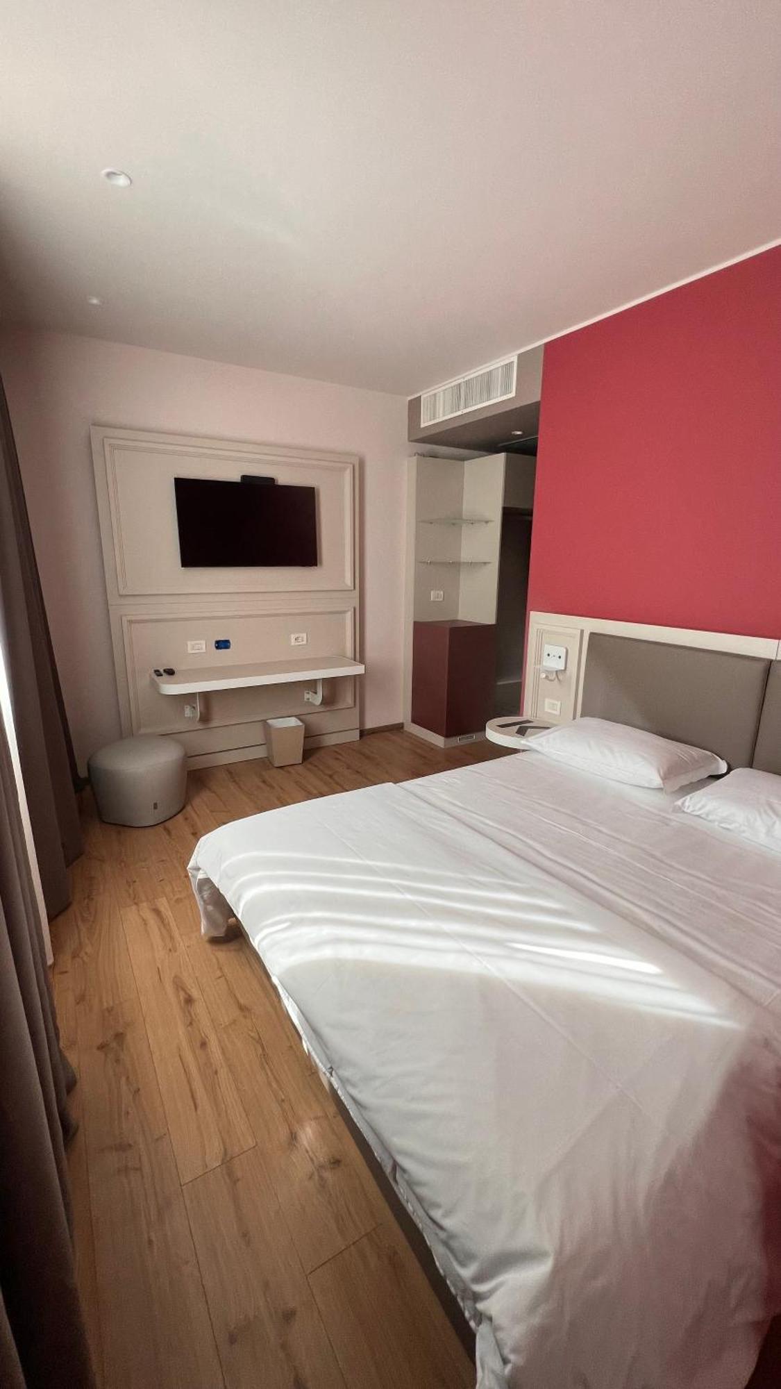 Kare Hotell Banchette D'Ivrea Eksteriør bilde